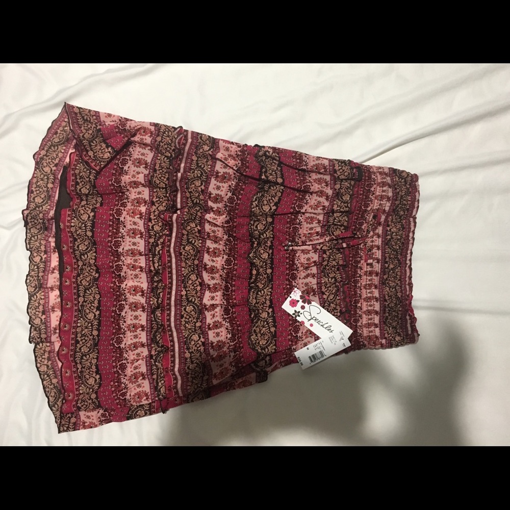 Knee length high waisted skirt